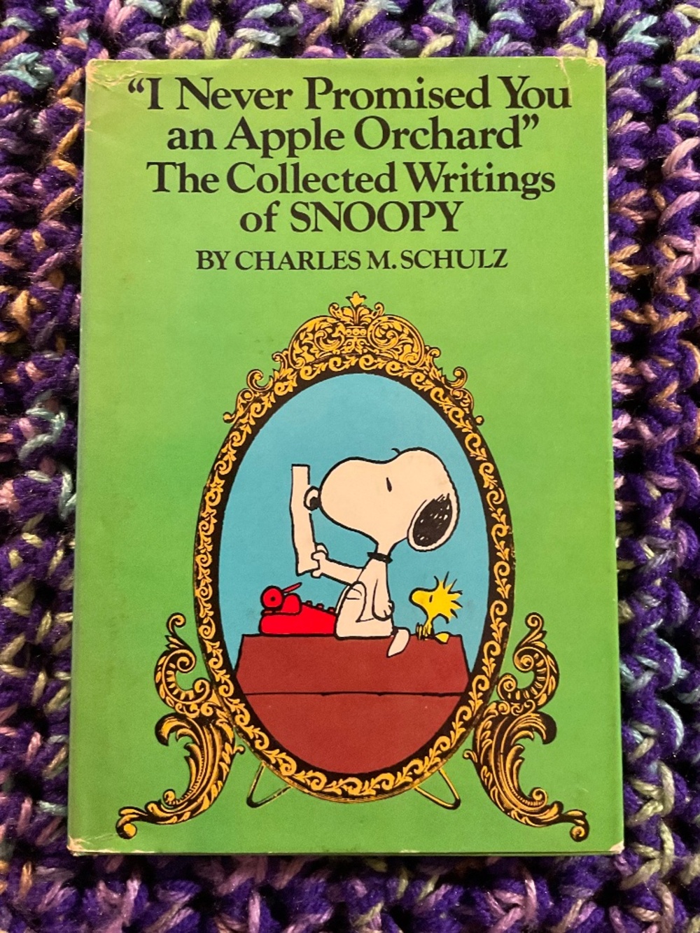 VTG- 1997 peanuts” I never promised you an apple Orchard.” Snoopy hardcover